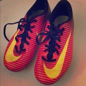 Boys soccer shoes outdoor